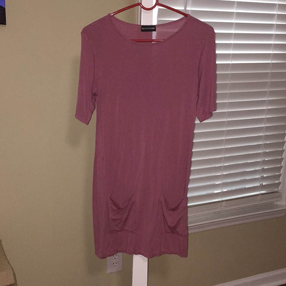 Pink t-shirt dress with pockets